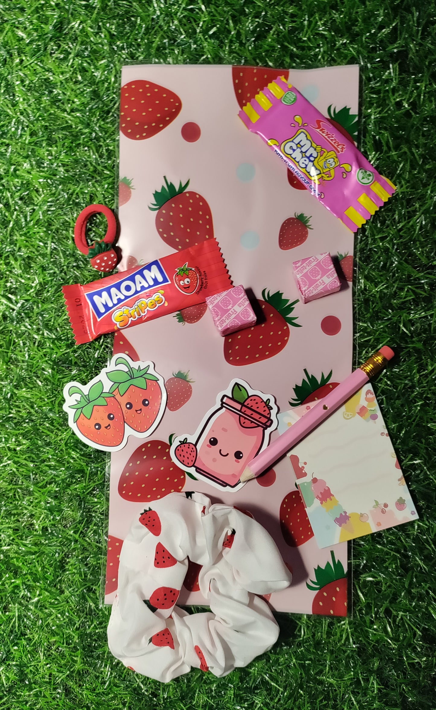 Teen Strawberry party bag